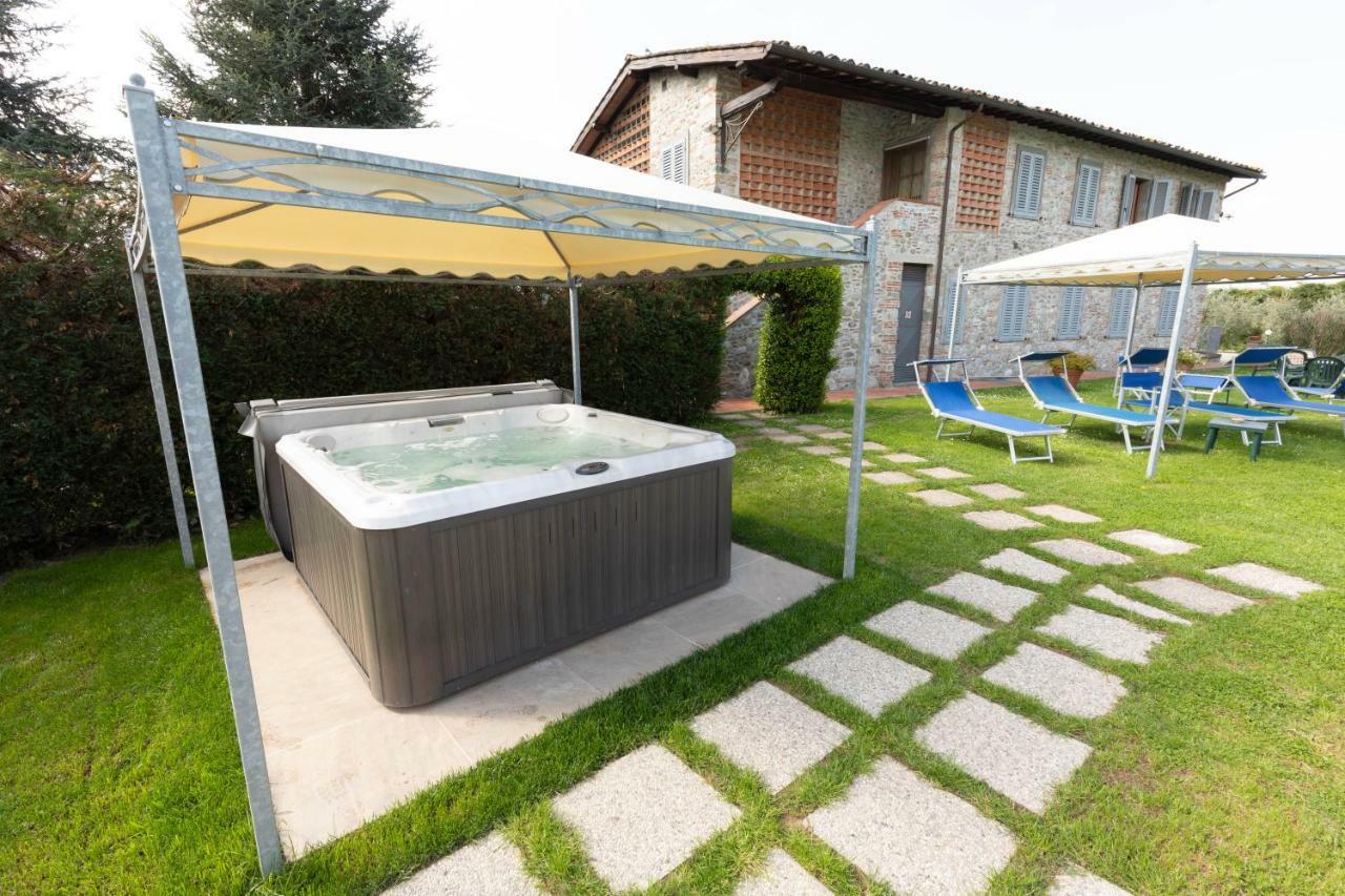Agriturismo Casolare Lucchese لوكا المظهر الخارجي الصورة
